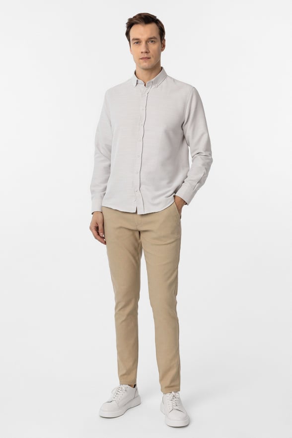 Ekru Slim Fit Armürlü Düğmeli Yaka Gömlek