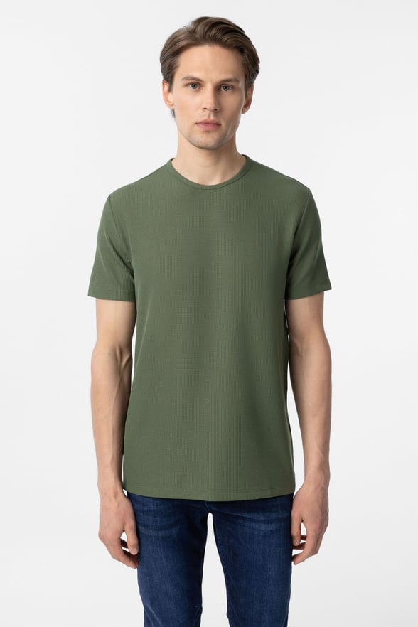 Koyu Haki Slim Fit Armürlü Bisiklet Yaka Tişört