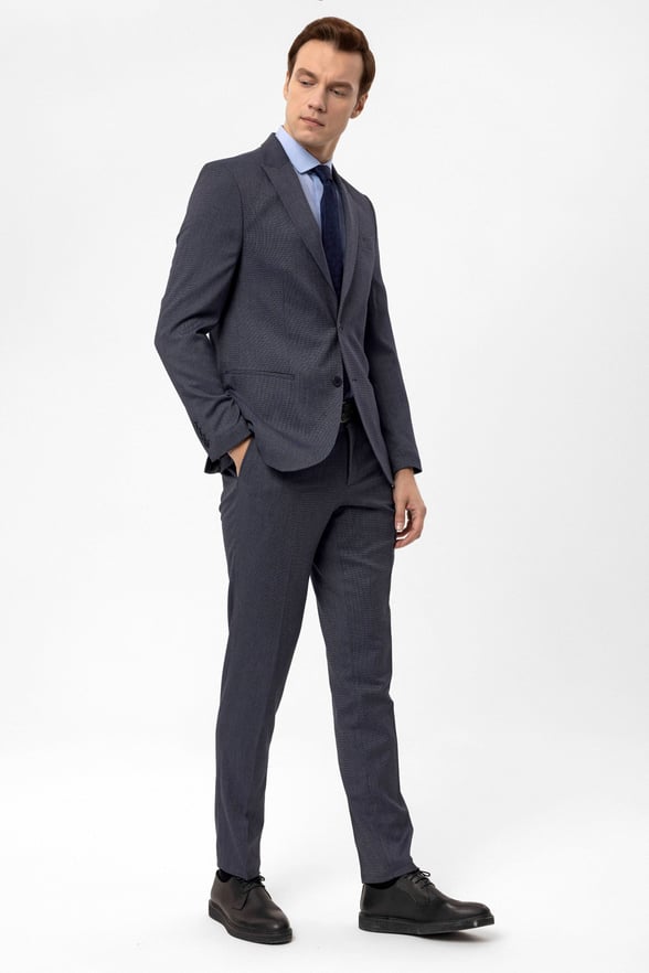 Lacivert Slim Fit Armürlü Sivri Yaka 6 Drop Klasik Takım Elbise