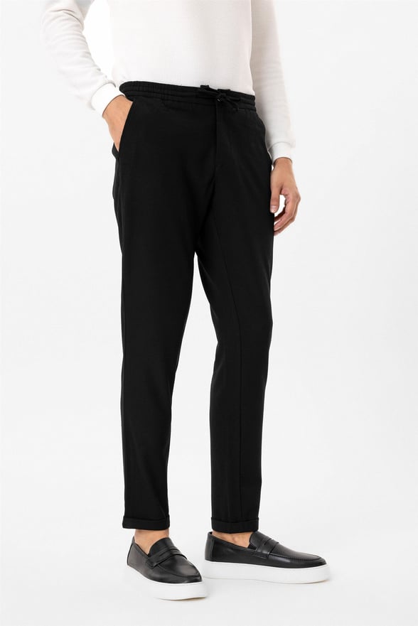 Siyah Slim Armürlü Jogger Pantolon