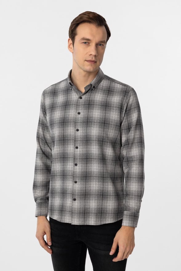 Siyah Slim Fit Düz Düğmeli Yaka Gömlek