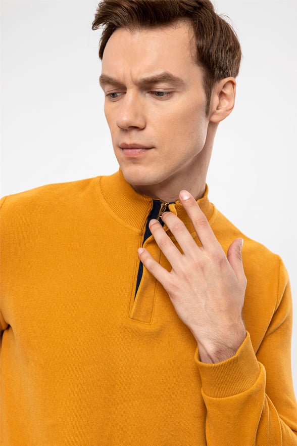 Taba Regular Kapitone Yarım Balıkçı Yaka Sweatshirt