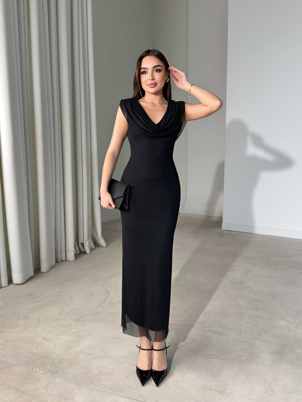 Önü Ve Arkası Degaje Yaka Maxi Boy Siyah Adella Kadın Elbise 26Y475