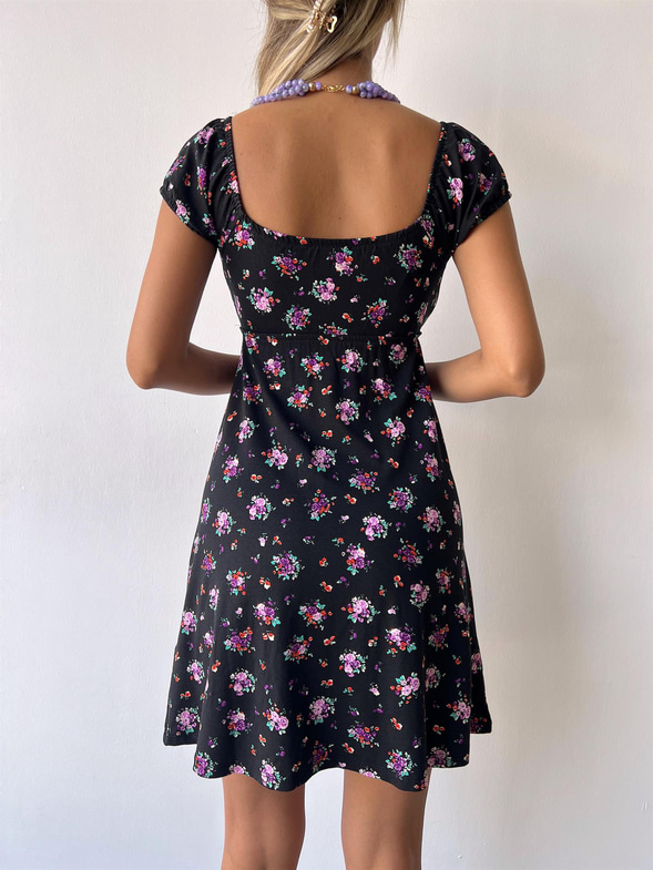 Önü Bağlamalı Kısa Kollu Akel Kadın Çiçekli Siyah Mini Elbise 23Y000354