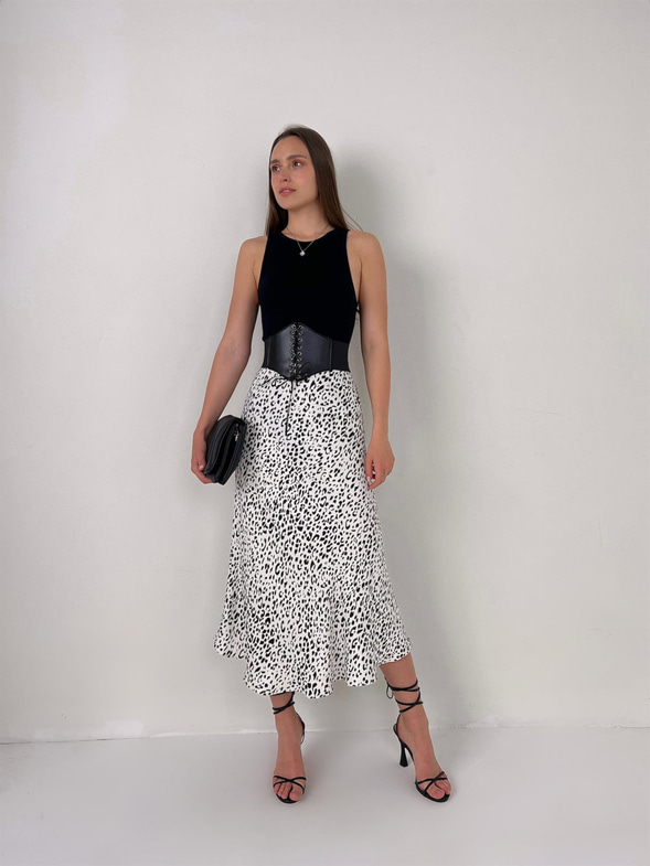 Saten Ales Kadın Leopar Desenli Midi Etek 23Y000093