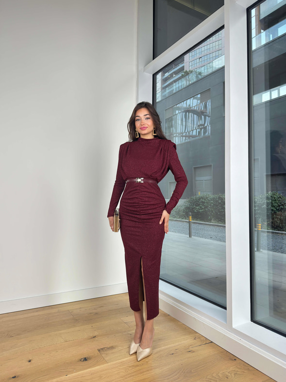 Uzun Kol Omuz Vatkalı Beli Kemerli Drapeli Alysa Bordo Kadın Elbise 25K233