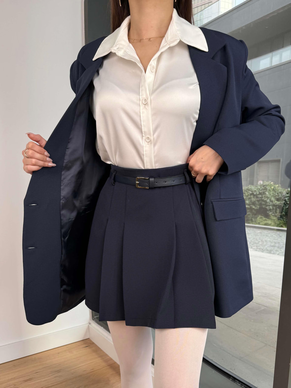 Önü Düğme Kapamalı Blazer Ceket Beli Kemerli Pileli Mini Etek Andre Kadın Lacivert Takım 24Y100