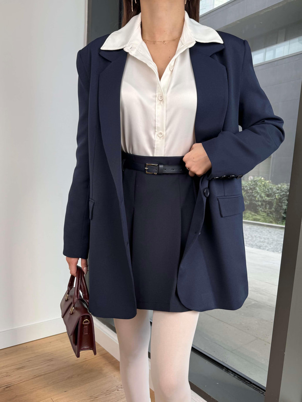 Önü Düğme Kapamalı Blazer Ceket Beli Kemerli Pileli Mini Etek Andre Kadın Lacivert Takım 24Y100