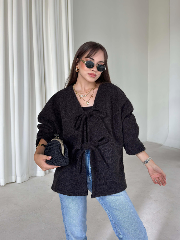 Oversize Önden Bağlamalı Annabel Kadın Siyah Peluş Ceket 26K005