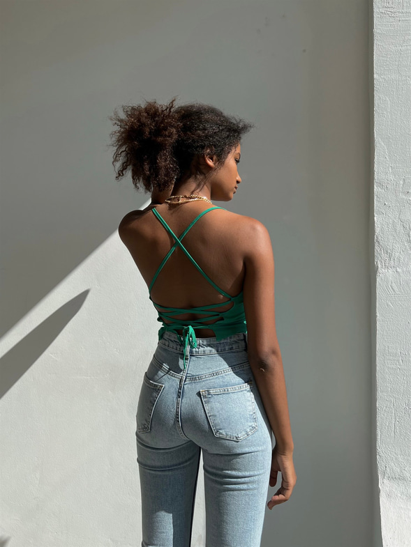 Askılı Sırt Dekolteli Göğüs Drpeli Tosia Kadın Yeşil Crop Bluz 22Y000388