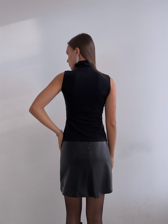 Balıkçı Yaka Kolsuz Darlan Kadın Siyah Triko Bluz 23K000137