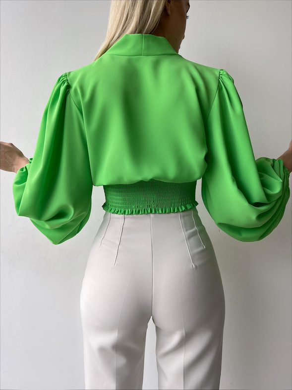 Balon Kol Önden Düğmeli V Yaka Kadın Fıstık Yeşili Crop Bluz 21Y000527