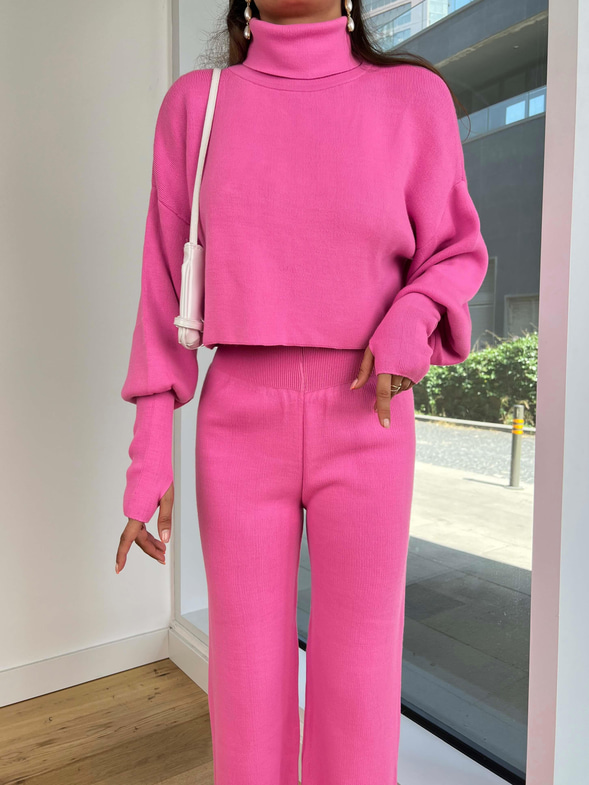 Balıkçı Yaka Crop Geniş Paça Pantolon Barbara Kadın Pembe Triko Takım 24k255