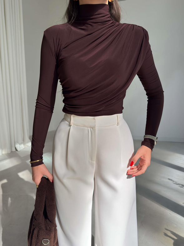 Boğazlı Yanı Drape Detaylı Belmade Kahve Kadın Bluz 26K113