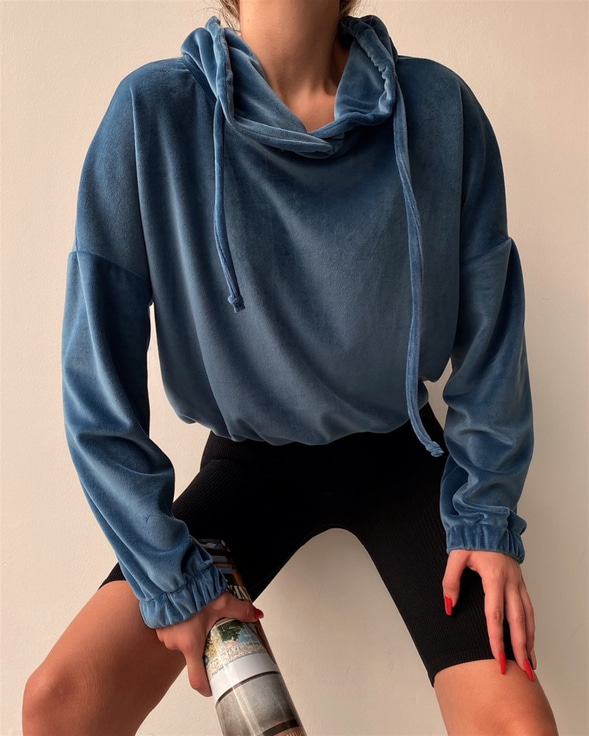 Kruvaze Kapşon Detaylı Kadife Kadın İndigo Sweatshirt 22K000219