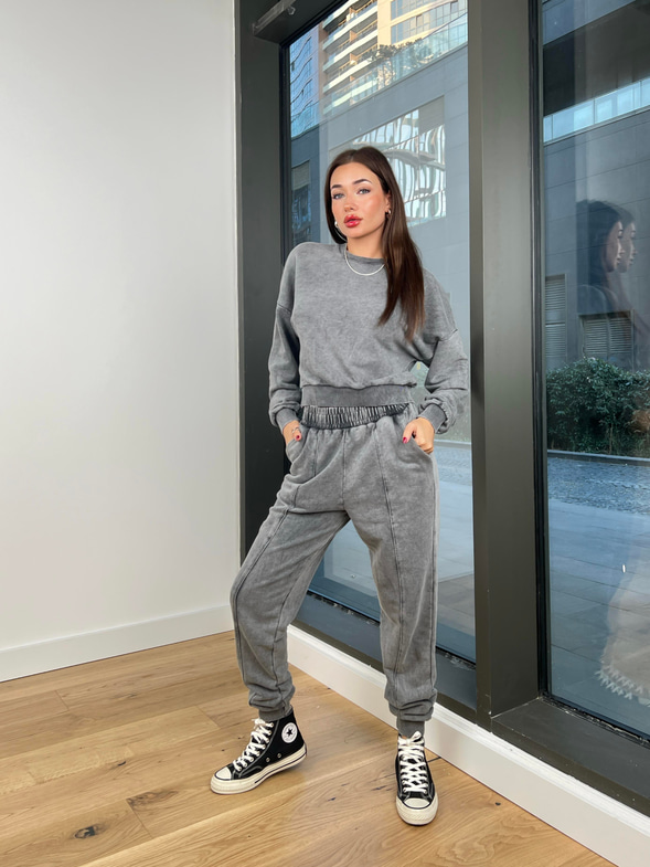 Beli Ve Bilek Kısmı Lastikli Önü Çizgi Detaylı Braço Kadın Gri Eşofman 24k000131