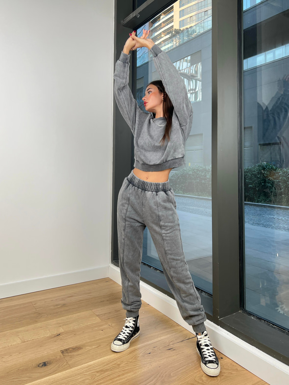 Beli Ve Bilek Kısmı Lastikli Önü Çizgi Detaylı Braço Kadın Gri Eşofman 24k000131