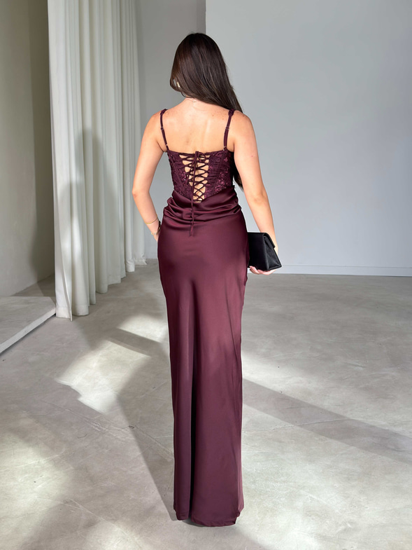 Dantelli Korse Görünüm Sırtı İpli Yırtmaçlı Maxi Boy Bordo Celina Kadın Elbise 26Y603