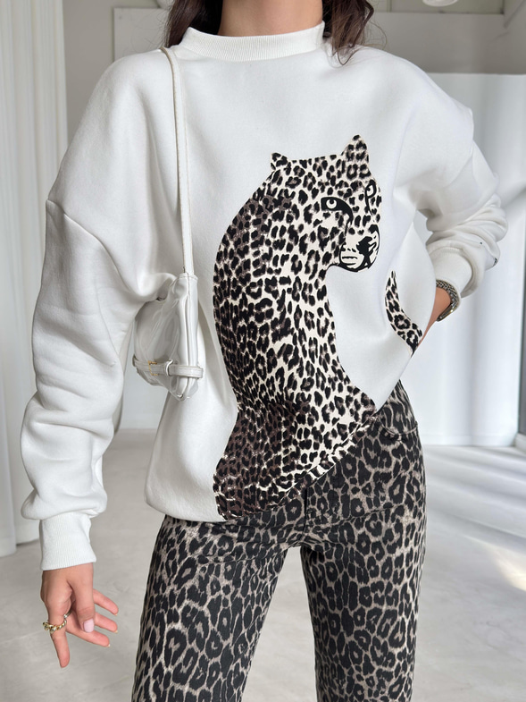 Desenli Bisiklet Yaka Connel Ekru Kadın Sweat 26K215