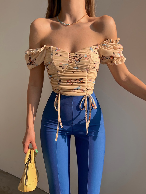 Kelebekli Açık Omuz Drapeli Dasia Kadın Sarı Crop Bluz 22K000618