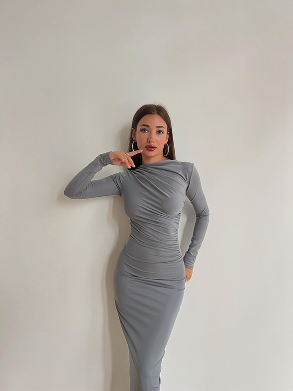 Uzun Kollu Göğüs Ve Bel Kısmı Drape Detaylı Dedha Kadın Gri Elbise 24k000068
