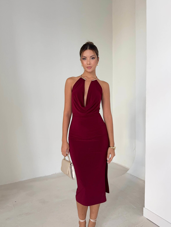 Boyundan Aksesuarlı Yandan Yırtmaçlı Midi Denli Bordo Kadın Elbise 26K086