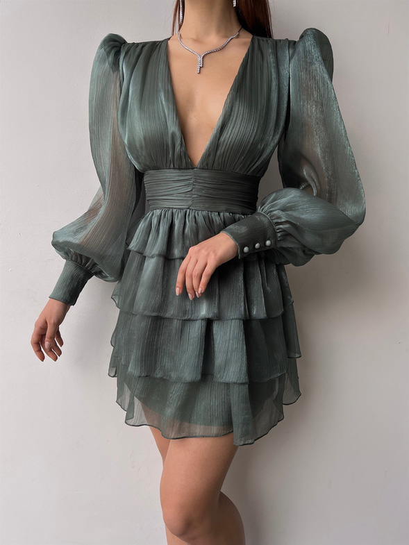 Derin V Yaka Belden Oturtmalı Tül Kol Crown Kadın Haki Fırfırlı Elbise 23K000314