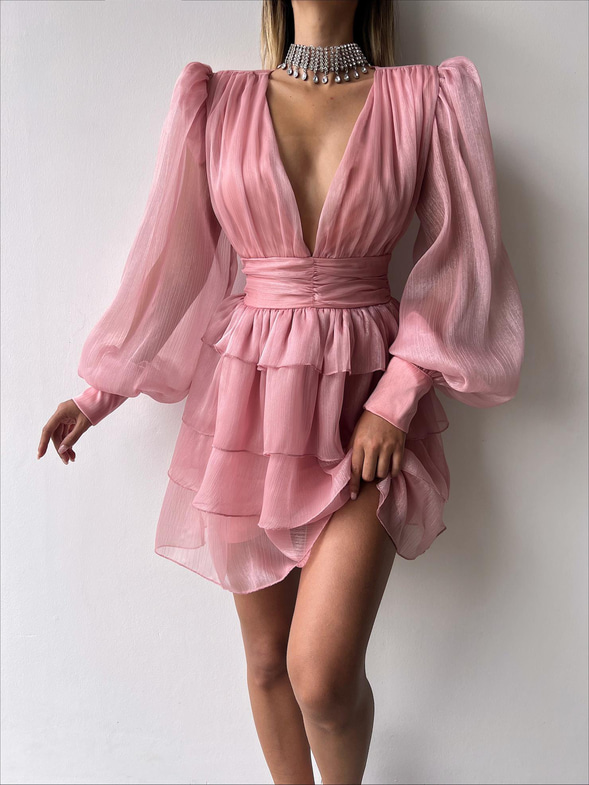 Derin V Yaka Belden Oturtmalı Tül Kol Crown Kadın Pudra Fırfırlı Elbise 23K000314