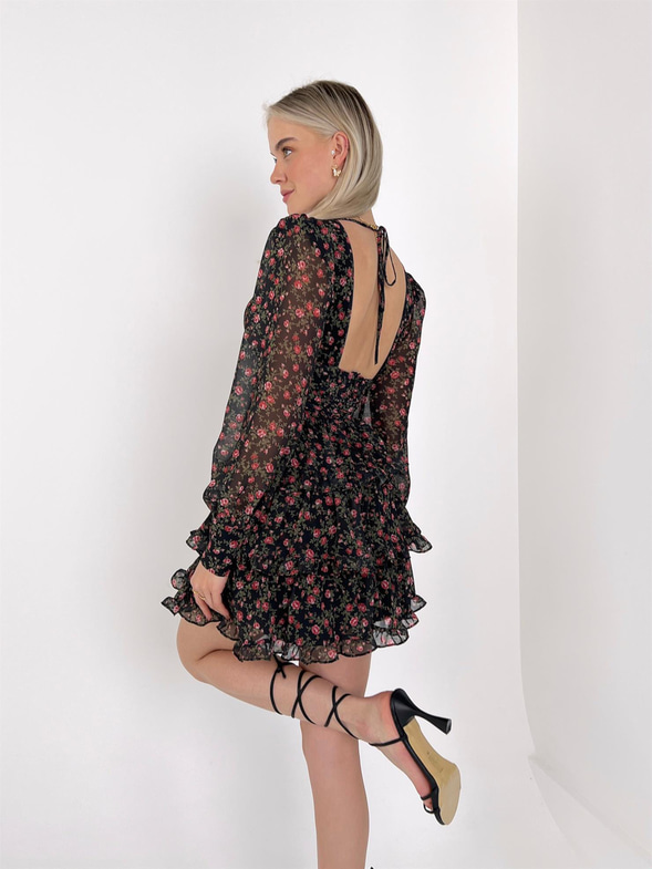 Derin V Yaka Uzun Tül Kol Sırt Dekolteli Cassie Kadın Siyah Çiçekli Mini Elbise 23Y000088