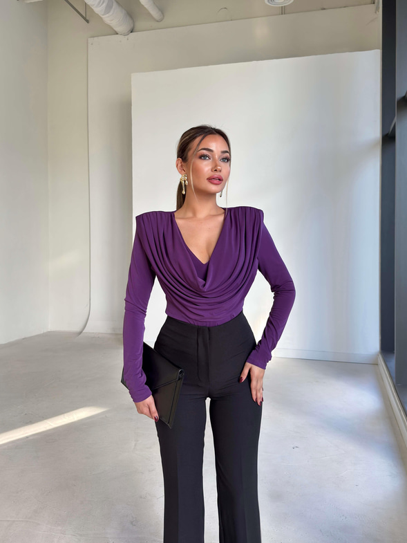 Omzu Vatkalı Uzun Kol Degaje Yaka Dinre Kadın Mor Bluz 26K101