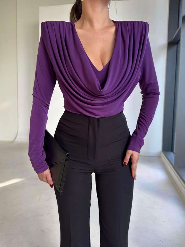 Omzu Vatkalı Uzun Kol Degaje Yaka Dinre Kadın Mor Bluz 26K101