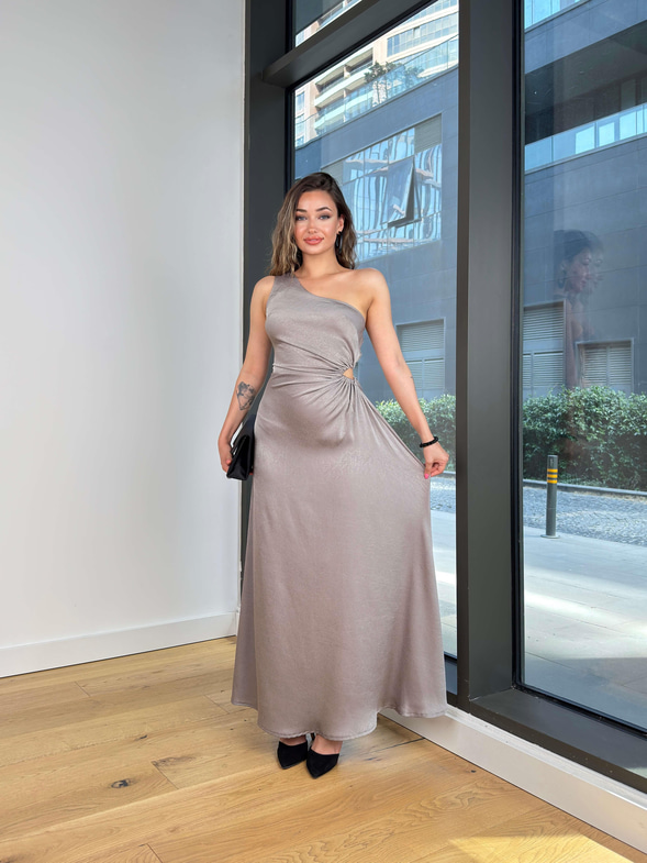 Tek Omuz Askılı Drapeli Beli Pencere Detaylı Direlen Gri Kadın Elbise 25Y501