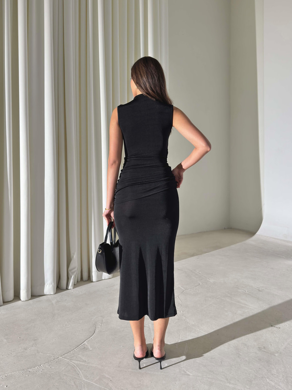 Drapeli Sıfır Kol Elnordi Siyah Kadın Elbise 26Y005