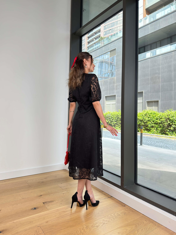 V Yaka Dantel Detaylı Elonma Siyah Kadın Elbise 25Y407