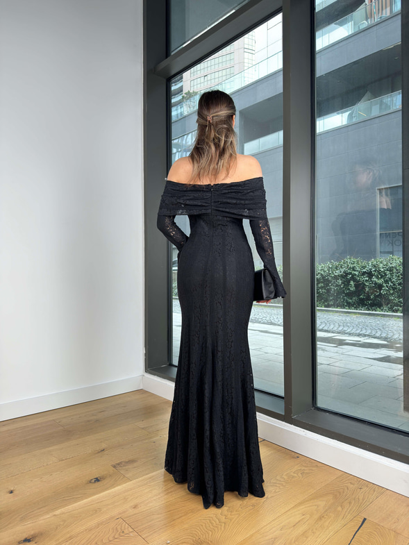 Madonna Yaka Uzun Kol Dantel Enivey Siyah Kadın Elbise 25Y071