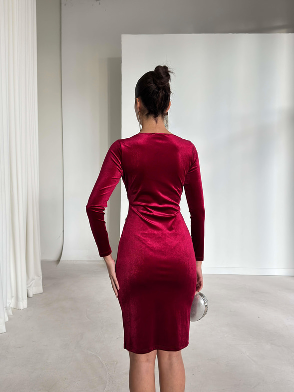Kruvaze Yaka Drape Detaylı Taşlı Esnite Bordo Kadın Kadife Elbise 26K327
