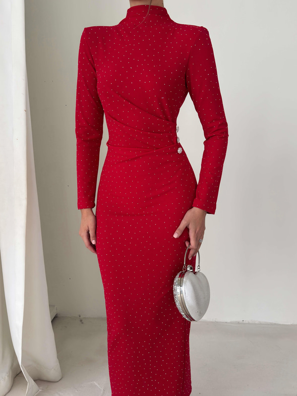 Taşlı Drape Detaylı Arkası Yırtmaçlı Aksesuarlı Ferguson Kırmızı Kadın Elbise 26K235