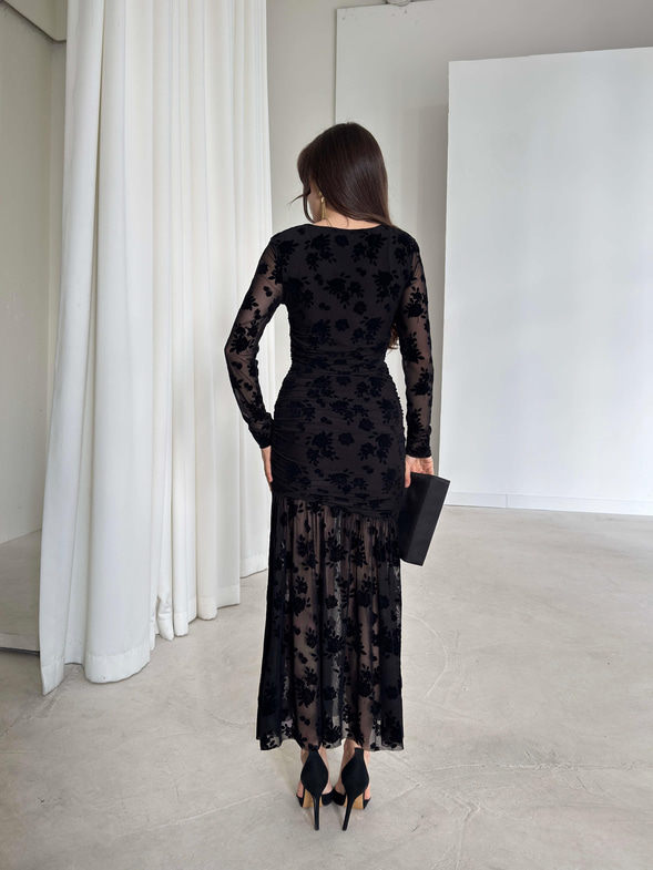 Desenli Tül Drapeli Helnor Siyah Kadın Elbise 26K378