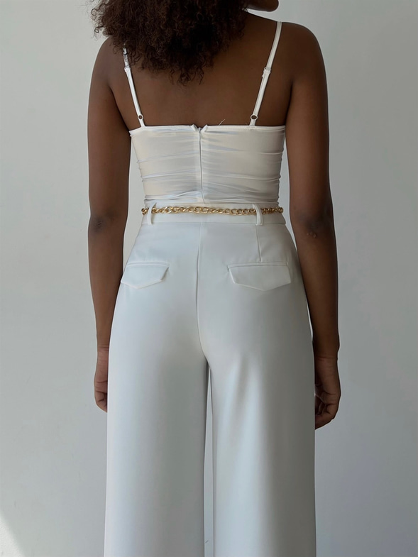 İnce Askılı Saten Göğüs Çevresi Zincir Detaylı Hillard Kadın Beyaz Bodysuit 22Y000404