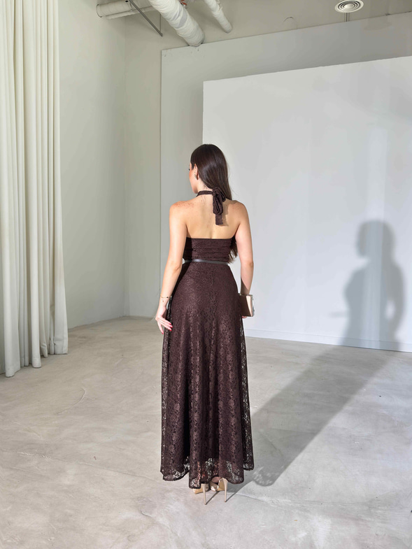 Boyundan Düğmeli Kemerli Maxi Boy Kahverengi Jalyn Kadın Elbise 26Y454