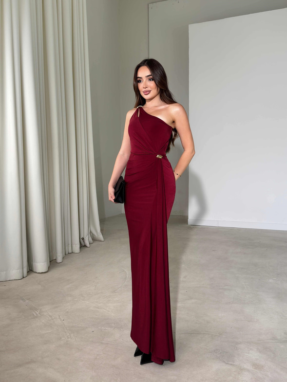 Tek Omuz Yırtmaçlı Aksesuar Detaylı Maxi Boy Bordo Janelle Kadın Elbise 26Y470