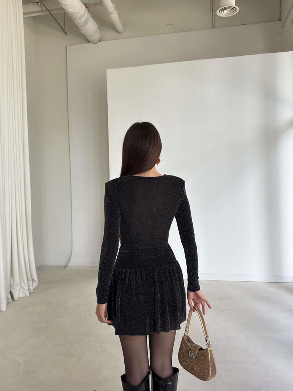 Parlak Aksesuarlı Eteği Pileli Drape Detaylı Kalreni Siyah Kadın İkili Takım 26K340