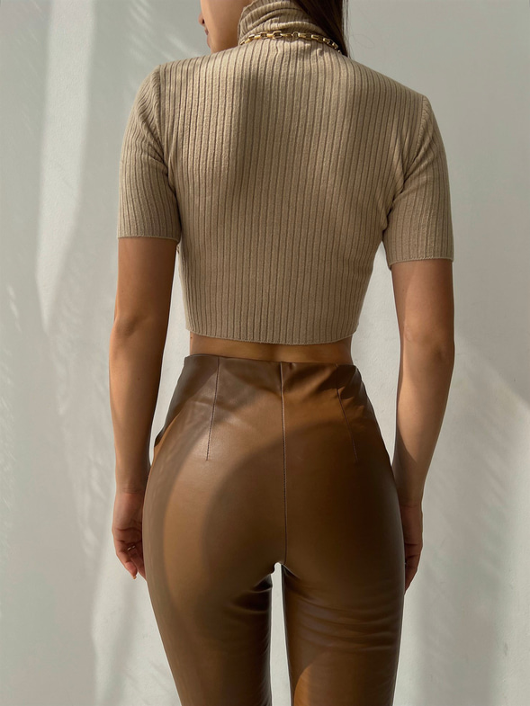 Kısa Kol Fitilli Serilda Kadın Bej Balıkçı Yaka Crop 23K000022