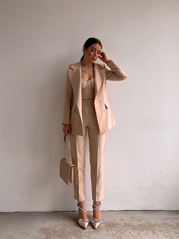 Kuplu Bluz Blazer Ceket & Pantolon Adelisa Kadın Bej Üçlü Takım 22K000262