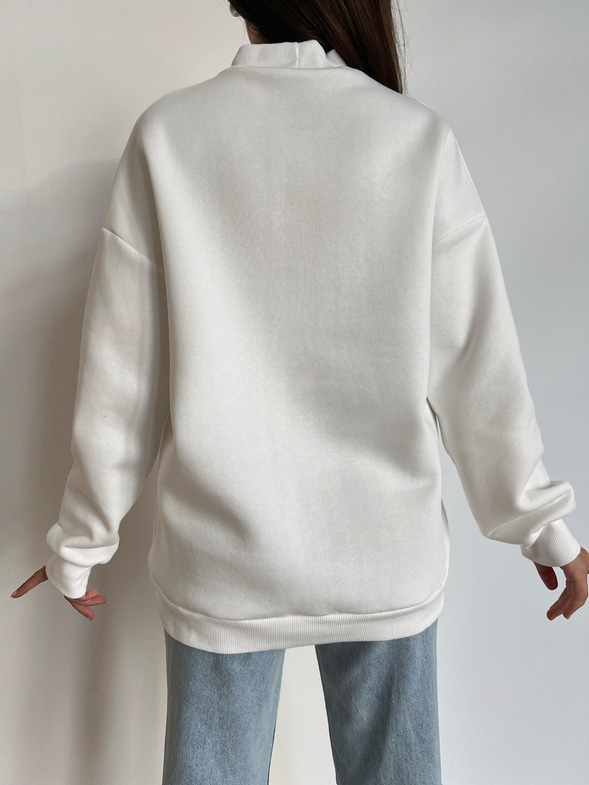 Yarım Balıkçı Yaka Lais Kadın Ekru Sweatshirt 24k000001