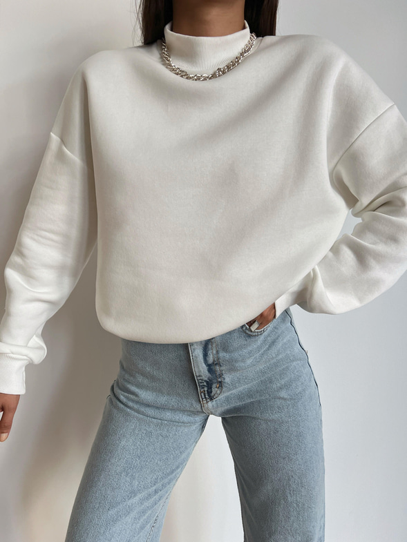 Yarım Balıkçı Yaka Lais Kadın Ekru Sweatshirt 24k000001