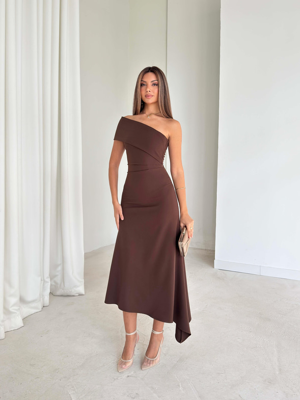 Eteği Ve Yakası Asimetrik Lamleri Kahve Kadın Midi Elbise 26K200