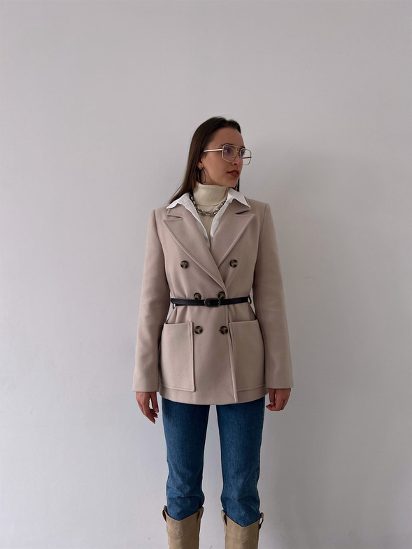 Kruvaze Yaka Yanları Cepli Önden Düğme Kapamalı Luiz Kadın Taş Ceket 23K000273