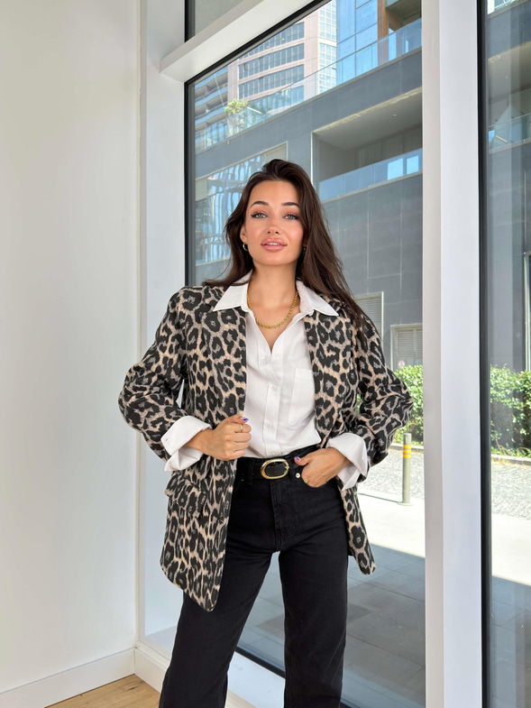 Düğme Kapamalı Leopar Desenli Melani Gri Kadın Blazer Ceket 25K172