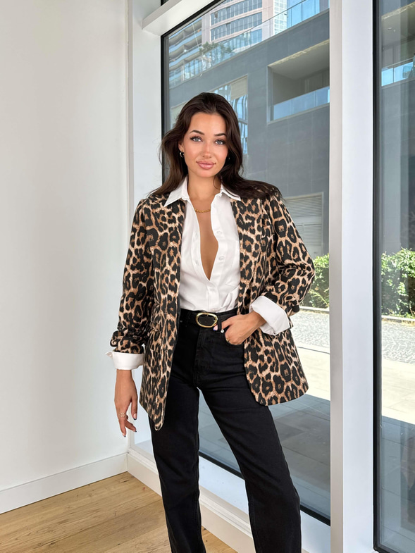 Düğme Kapamalı Leopar Desenli Melani Kahve Kadın Blazer Ceket 25K172